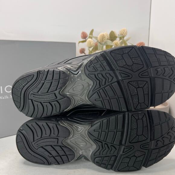 Vionic 23 Walk Leather Walking Sneakers Comfort Shoe Black Men 12M/EU 45 NWB main image 7